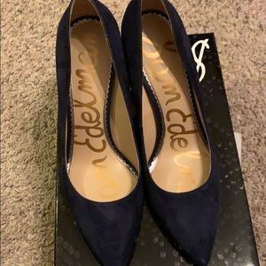 Sam Edelman Navy Pump